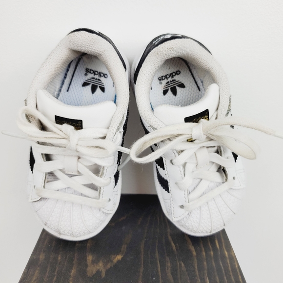 Adidas Superstar Kids Lace-up Age 5K EUC - Picture 4 of 10